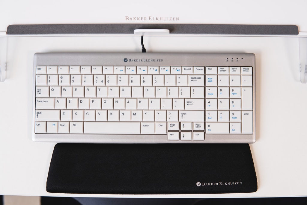 BakkerElkhuizen-trapezium-ergo-wrist-rest-compact-mouse-pads-wrist-rests-1697184549-7.jpeg (img_69_1)